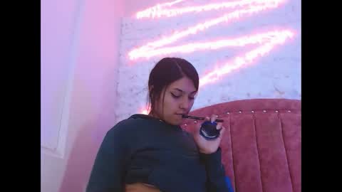 sarastonesx online show from 01/28/25, 05:11