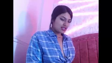 sarastonesx online show from 02/11/25, 08:37