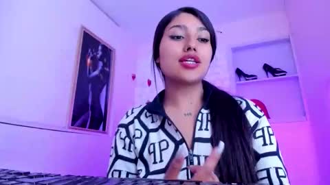 sarastonesx online show from 10/16/25, 05:41