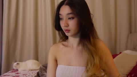 Shara online show from 12/24/24, 12:22