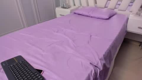 Sara  online show from 02/01/25, 10:13