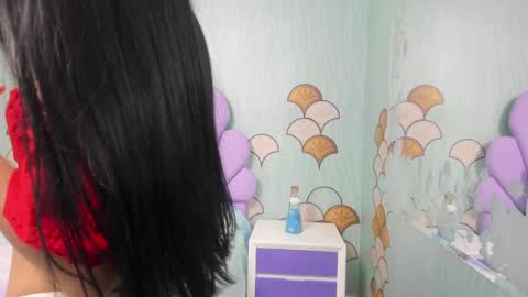 Sara  online show from 03/08/25, 01:36