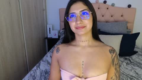 Snapshot of saratukkerr chatting on 01/23/25, 10:01 saratukkerr online show from 01/23/25, 10:01