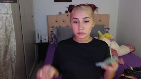 Snapshot of saratukkerr chatting on 02/04/25, 05:53 saratukkerr online show from 02/04/25, 05:53