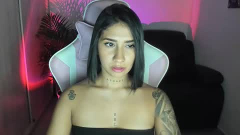 Snapshot of saratukkerr chatting on 12/01/25, 03:55 saratukkerr online show from 12/01/25, 03:55