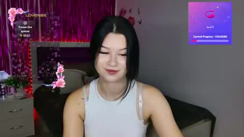 Snapshot of saravivid chatting on 07/10/26, 08:18 SaraVivid online show from 07/10/26, 08:18
