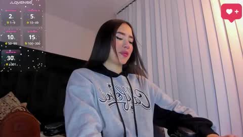      online show from 12/23/25, 12:19