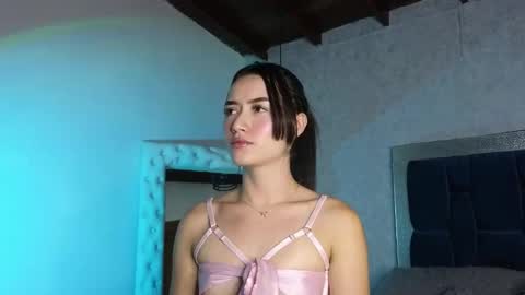 Sara W online show from 12/05/24, 01:06