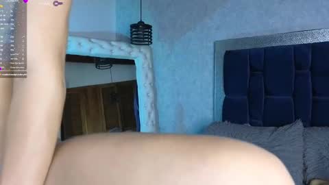 Sara W online show from 12/12/24, 08:25