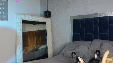 Sara W online show from 12/21/24, 09:44