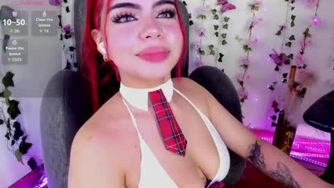 Snapshot of saray__jones chatting on 05/20/26, 06:03 saray__jones online show from 05/20/26, 06:03