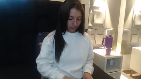 Saray Pink online show from 01/15/26, 11:48