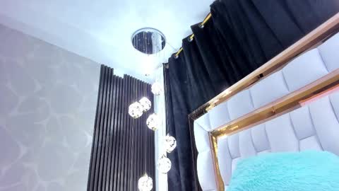 Snapshot of sarayroyse chatting on 09/29/25, 07:51 Saray online show from 09/29/25, 07:51