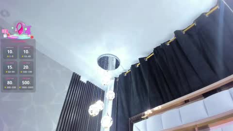 Snapshot of sarayroyse chatting on 10/07/25, 07:44 Saray online show from 10/07/25, 07:44