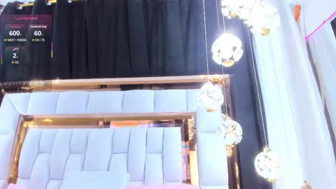 Saray online show from 11/21/25, 07:23