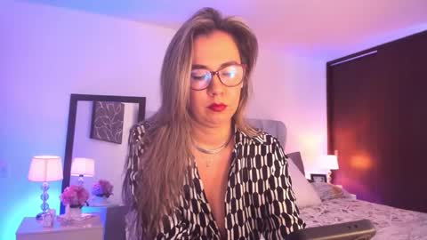 sarha online show from 02/17/26, 01:07