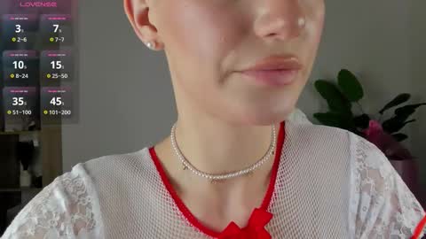 Your Selena 3 online show from 03/15/26, 03:12