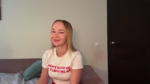 Sara online show from 07/29/26, 12:14