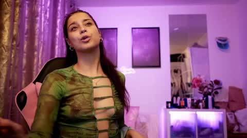 Sarissa online show from 03/03/25, 12:27