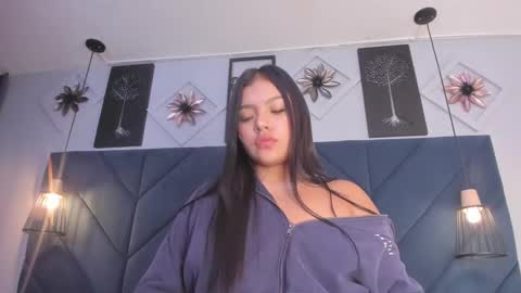 Sara  online show from 12/19/24, 09:40