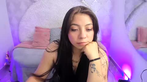 Sara online show from 05/01/26, 03:11