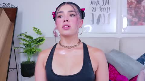 Sara online show from 10/08/25, 08:28