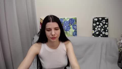 Snapshot of sarra_rich chatting on 01/10/25, 09:02 Rich online show from 01/10/25, 09:02