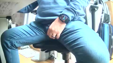 Snapshot of saschaalesi1976 chatting on 11/16/25, 12:44 saschaalesi1976 online show from 11/16/25, 12:44