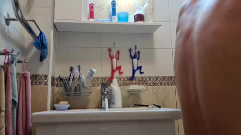 Eldak23 online show from 12/21/24, 09:23