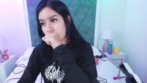 Sasha online show from 11/25/25, 03:06