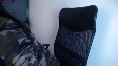 Snapshot of sasha_brattz chatting on 03/11/25, 01:12 Sasha Brattz online show from 03/11/25, 01:12