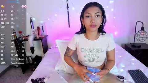 Snapshot of sasha_brattz chatting on 11/30/25, 01:48 Sasha Brattz online show from 11/30/25, 01:48