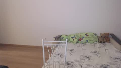 Snapshot of sasha_calvin chatting on 10/21/25, 05:13 sasha_calvin online show from 10/21/25, 05:13