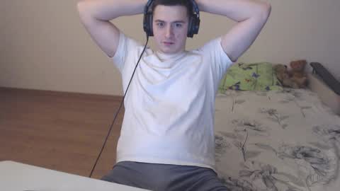 Snapshot of sasha_calvin chatting on 11/18/25, 07:40 sasha_calvin online show from 11/18/25, 07:40