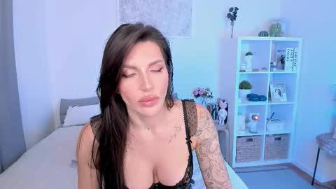 Snapshot of sasha_miro chatting on 11/26/25, 03:07 Sasha Miro online show from 11/26/25, 03:07