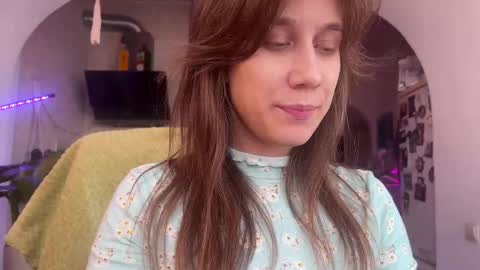 Alexandra Sasha in short online show from 02/12/25, 09:42