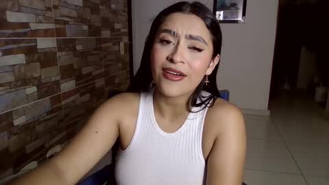 Snapshot of sasha_rose23 chatting on 12/19/24, 08:02 Camila online show from 12/19/24, 08:02