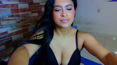 Snapshot of sasha_rose23 chatting on 02/10/25, 08:21 Camila online show from 02/10/25, 08:21