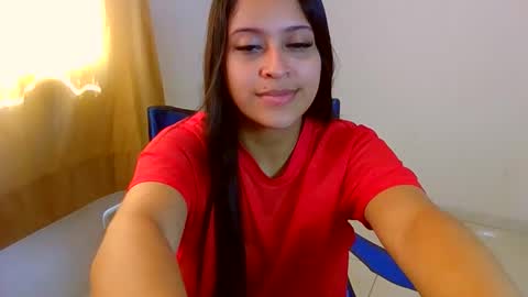 Snapshot of sasha_rose23 chatting on 09/30/25, 06:46 Camila online show from 09/30/25, 06:46