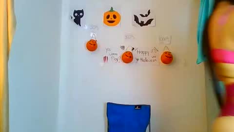 Snapshot of sasha_rose23 chatting on 10/16/25, 07:15 Camila online show from 10/16/25, 07:15