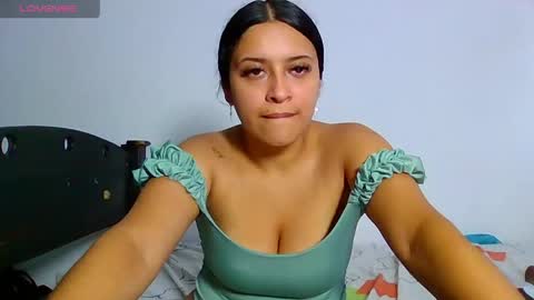 Camila online show from 04/16/26, 09:39