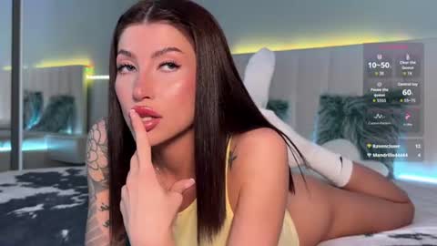 Hi everyone my name is Sasha   online show from 08/03/26, 08:23
