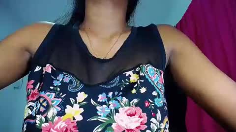 Snapshot of sashabreck1 chatting on 01/15/25, 04:36 sashabreck1 online show from 01/15/25, 04:36