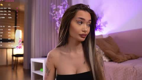 sashafererra online show from 05/17/26, 10:06