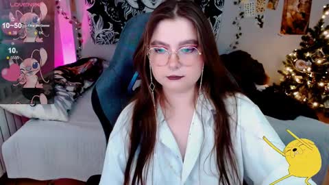 Snapshot of sashasoyyyy chatting on 12/20/24, 02:52 Sashasoy online show from 12/20/24, 02:52