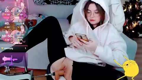 Snapshot of sashasoyyyy chatting on 12/17/25, 02:06 Sashasoy online show from 12/17/25, 02:06