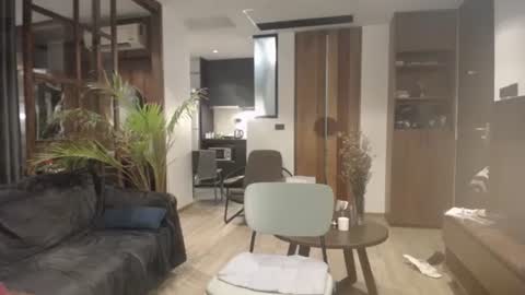 Sasha online show from 12/12/24, 12:22