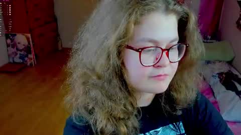 Snapshot of sashy_way chatting on 06/28/26, 10:16 .Alexandra online show from 06/28/26, 10:16