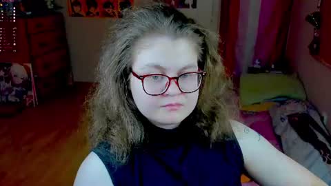 Snapshot of sashy_way chatting on 07/07/26, 10:25 .Alexandra online show from 07/07/26, 10:25