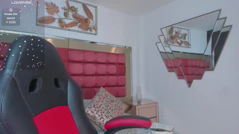 saskiagrendel online show from 12/02/25, 12:27